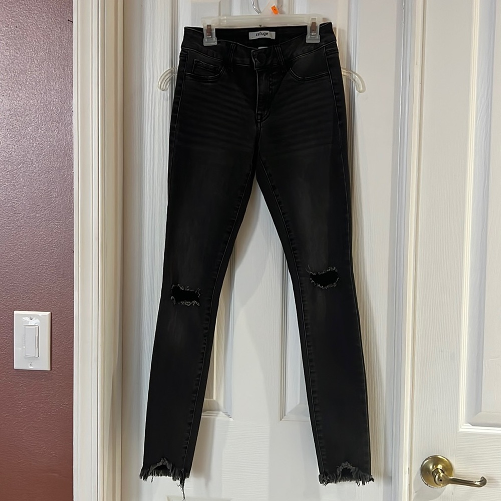 Charlotte Russe cropped jeans size 0